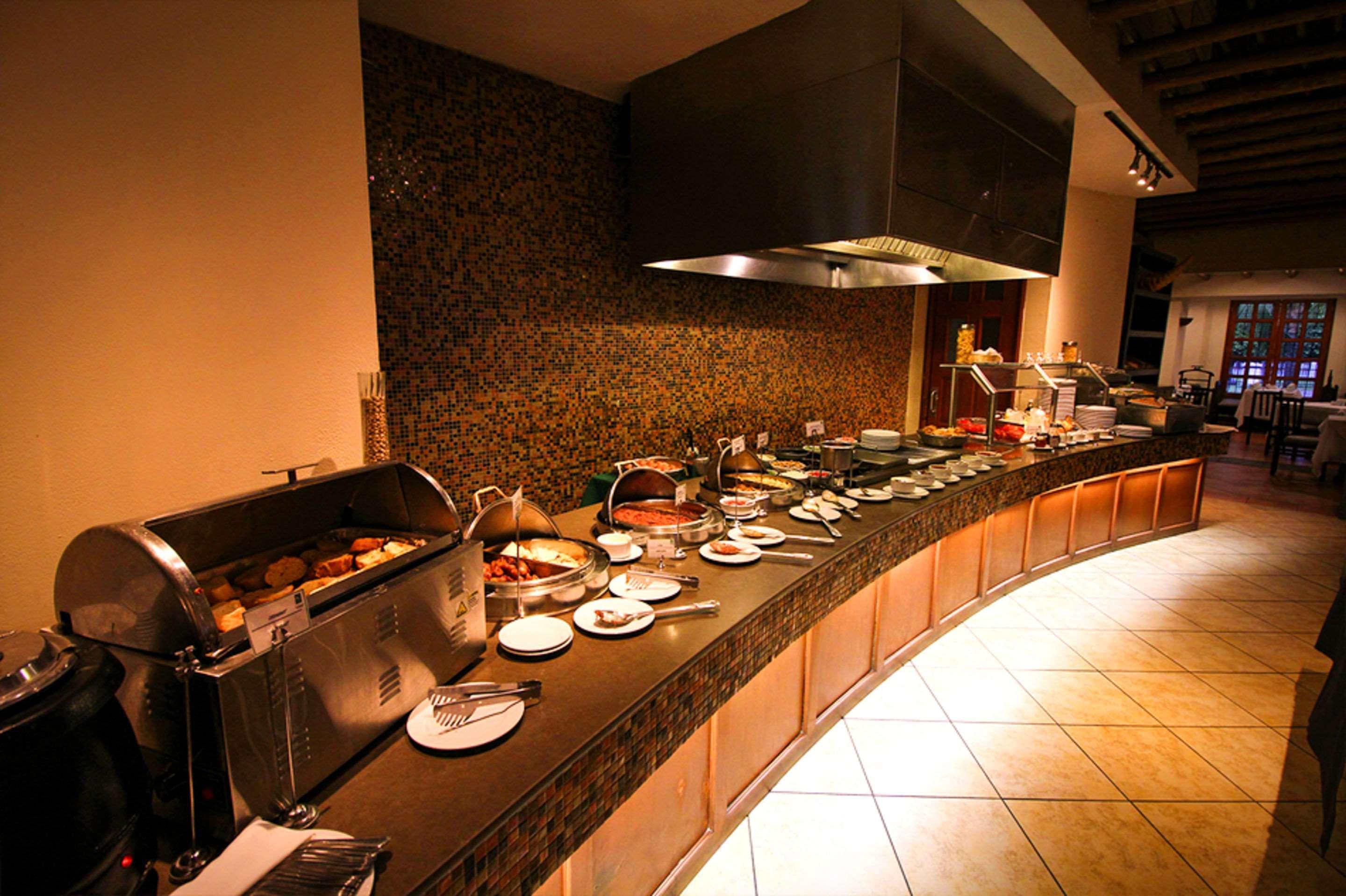 Quality Hotel Real Aeropuerto San Salvador San Luis Buitenkant foto
