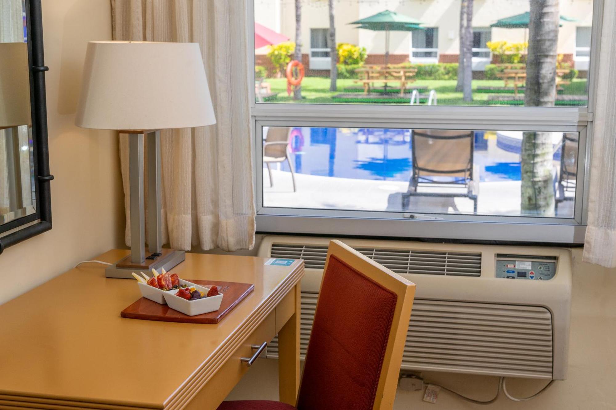 Quality Hotel Real Aeropuerto San Salvador San Luis Buitenkant foto
